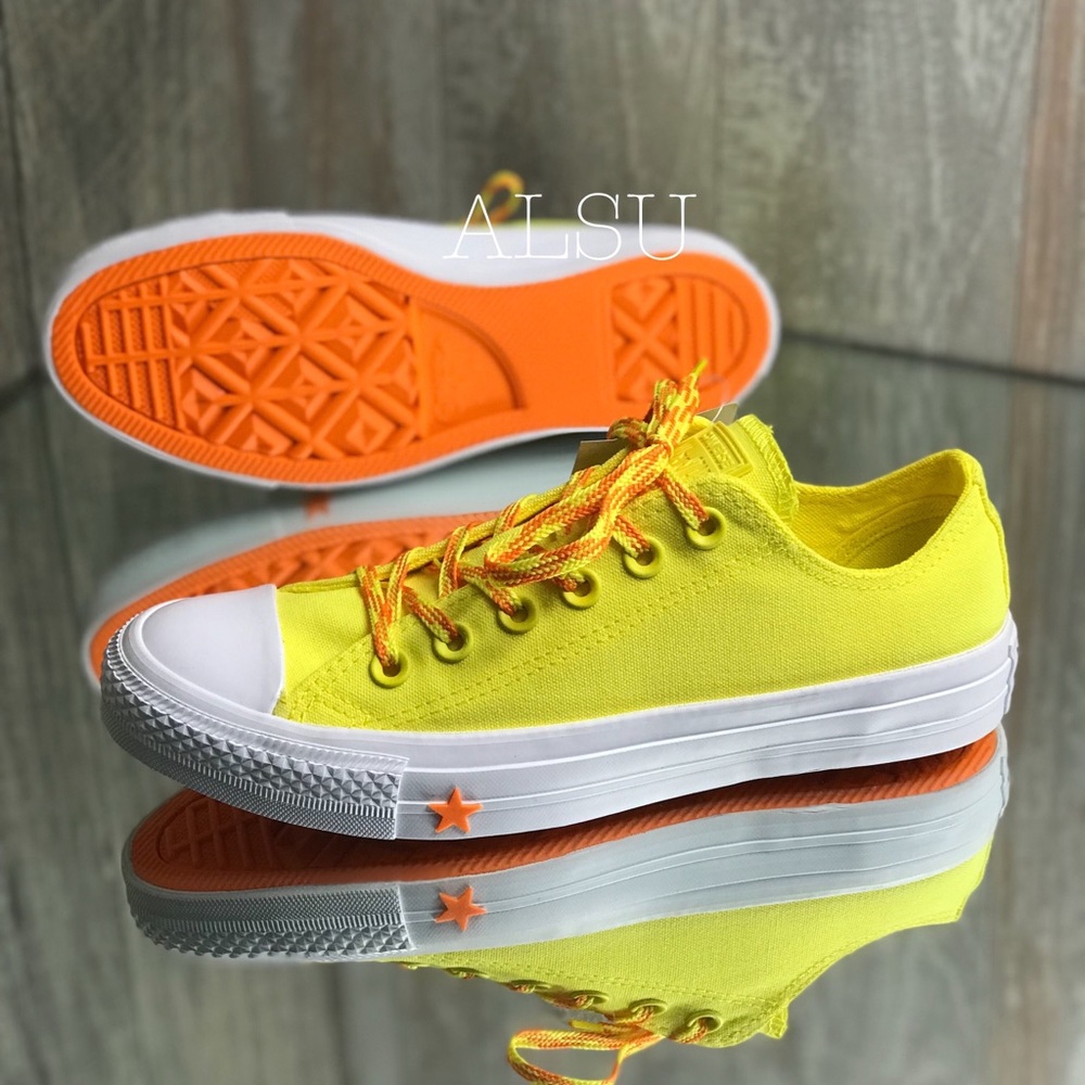 NWT Converse Ctas OX Fresh Yellow Canvas W AUTHENT - Picture 3 of 8